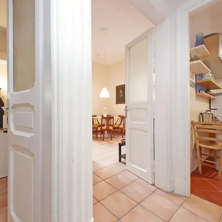 Clodia Appartement *